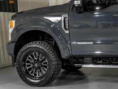 Used 2021 Ford F250 Lariat w/ Lariat Ultimate Package image 13