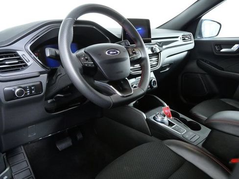 Certified 2025 Ford Escape ST-Line AWD/4WD image 15
