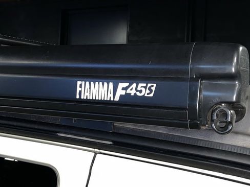 Used 2021 Mercedes-Benz Metris Passenger image 24