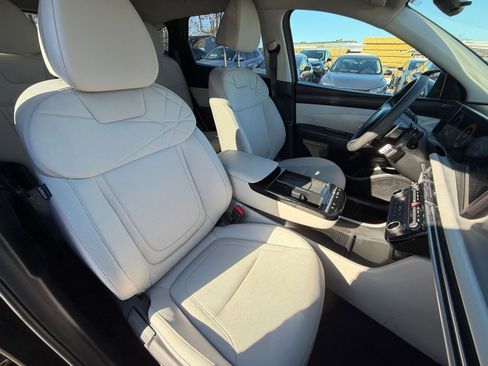Used 2025 Hyundai Tucson Blue image 38