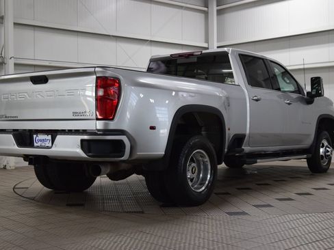 Used 2022 Chevrolet Silverado 3500 High Country w/ LPO, Hitch Package AWD/4WD image 8