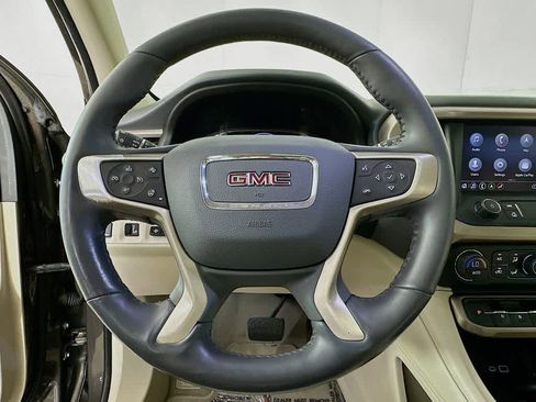 Used 2020 GMC Acadia Denali w/ Technology Package image 16