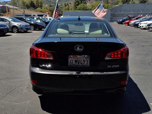 Used 2010 Lexus IS 250 w/ Premium Pkg Value Edition RWD image 7