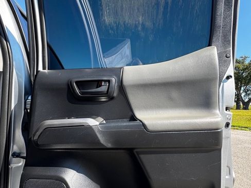 Used 2019 Toyota Tacoma SR5 image 16