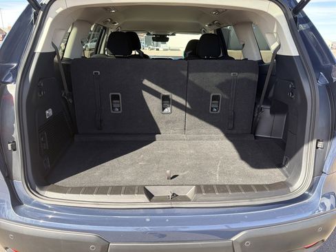 Certified 2024 Subaru Ascent Premium w/ Convenience Package image 18