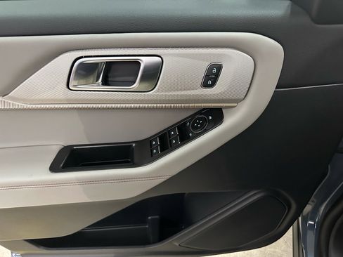 New 2026 Ford Explorer Active image 16