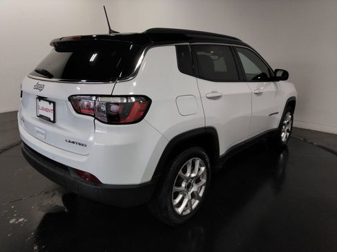 Used 2025 Jeep Compass Limited image 5