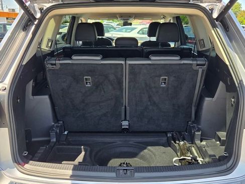 Used 2024 Volkswagen Atlas SE FWD image 13