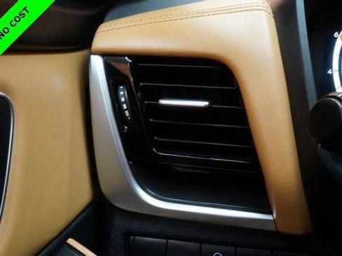 Used 2022 Nissan Rogue Platinum w/ Head-Up Display Package image 26