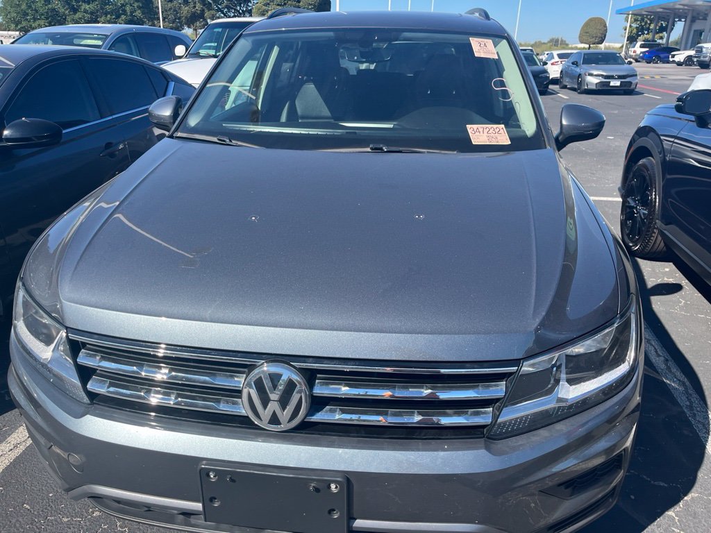 Used 2021 Volkswagen Tiguan SE R-Line FWD image 2