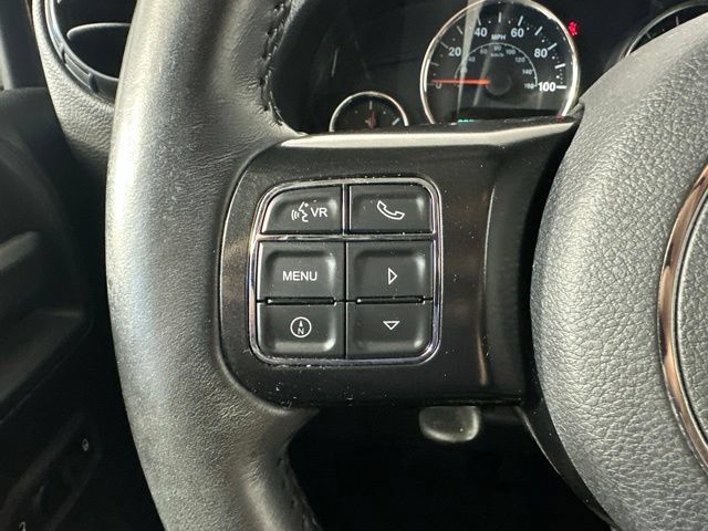 Used 2017 Jeep Wrangler Unlimited Sahara AWD/4WD image 15