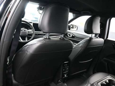 New 2026 Jeep Compass Latitude image 26