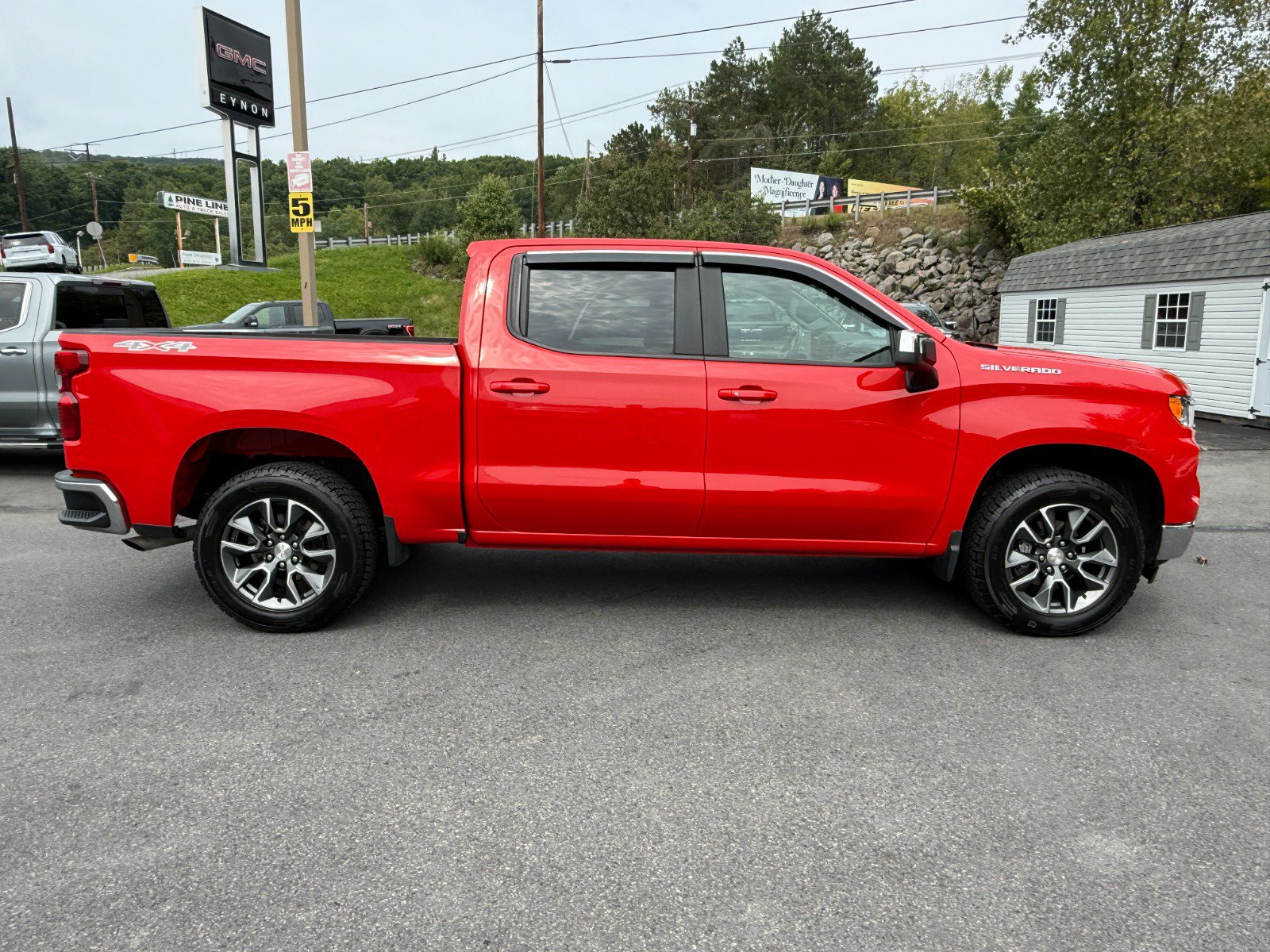 Certified 2024 Chevrolet Silverado 1500 LT AWD/4WD image 6