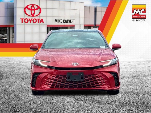 Used 2025 Toyota Camry XSE FWD image 8