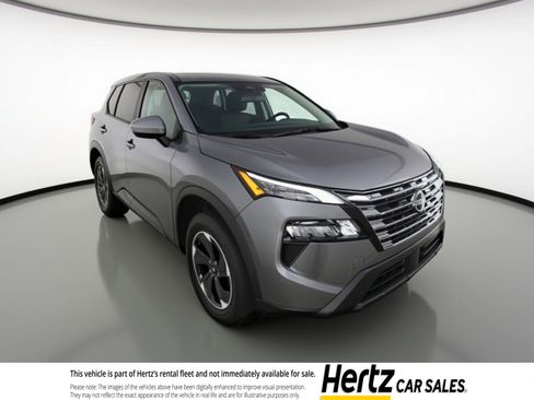 Used 2025 Nissan Rogue SV image 1