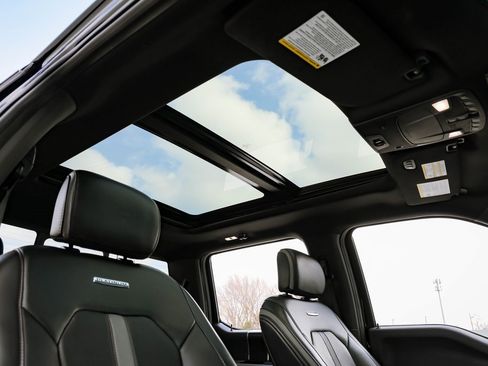 Used 2019 Ford F150 Platinum w/ Equipment Group 701A Luxury image 25