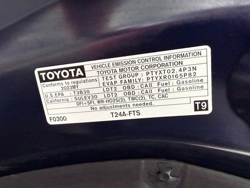 Used 2023 Toyota Highlander XLE image 38