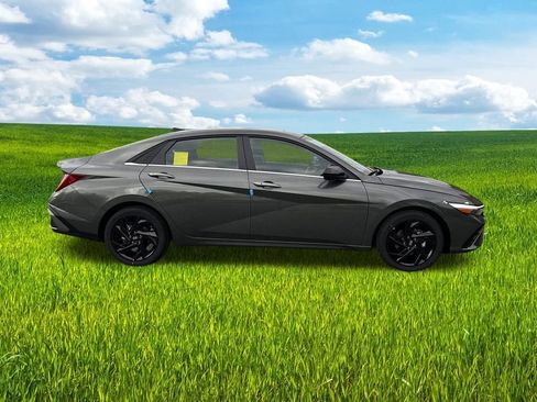 New 2026 Hyundai Elantra SEL Sport image 8