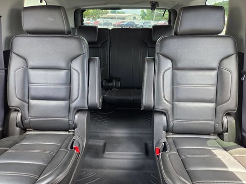 Used 2017 GMC Yukon Denali AWD/4WD image 11
