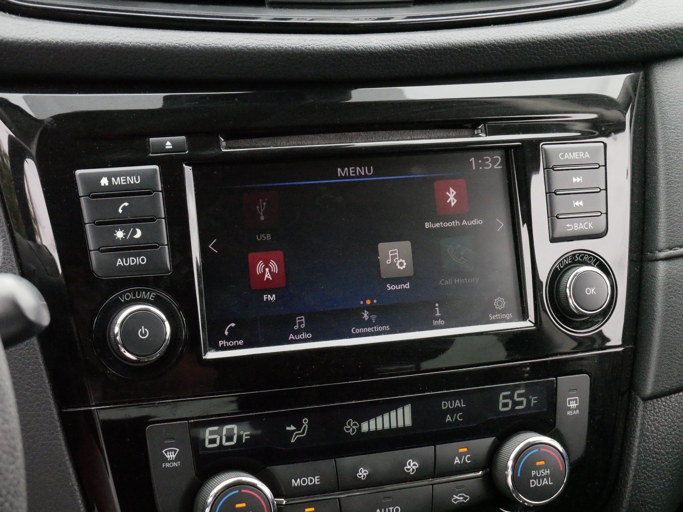 Used 2020 Nissan Rogue SV AWD/4WD image 22