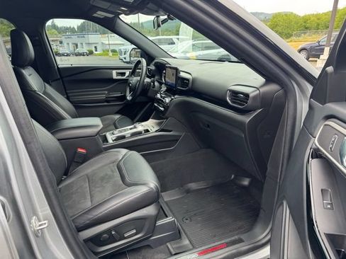 Used 2022 Ford Explorer ST AWD/4WD image 8