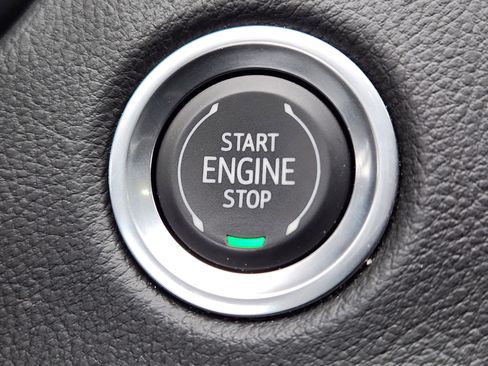 Certified 2023 Cadillac XT4 Sport w/ Enhanced Visibility Package image 21