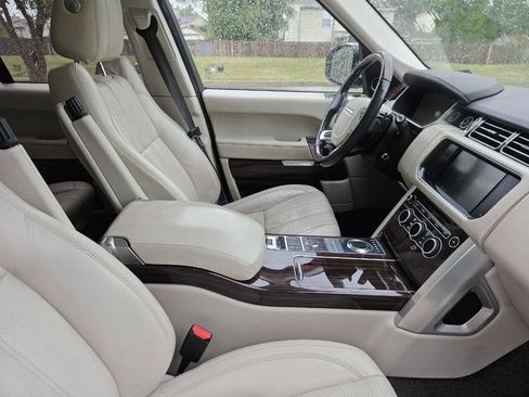 Used 2014 Land Rover Range Rover HSE AWD/4WD image 17
