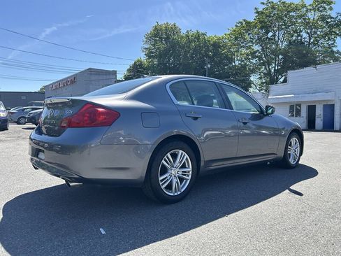 Used 2013 INFINITI G37 x Sedan w/ Premium Pkg AWD/4WD image 4