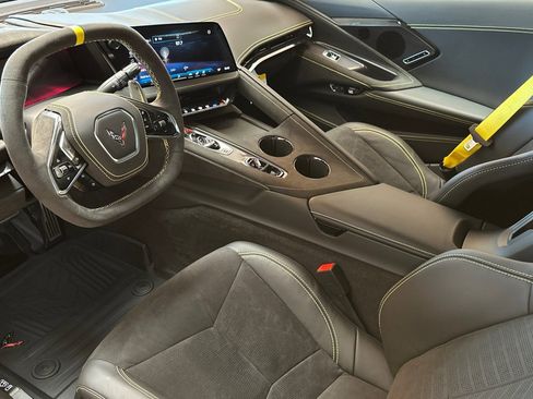 New 2026 Chevrolet Corvette Stingray Premium Cpe w/ Z51 Performance Package image 9