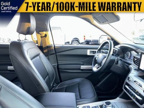 Certified 2022 Ford Explorer XLT w/ Equipment Group 202A image 18