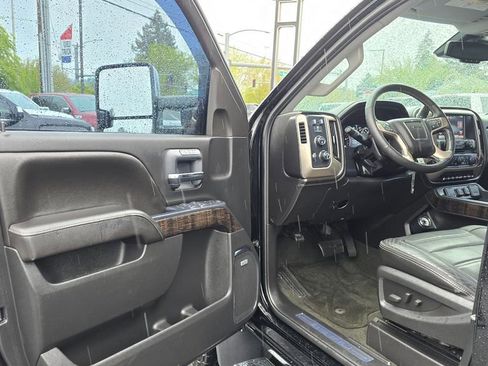 Used 2015 GMC Sierra 2500 Denali w/ Duramax Plus Package AWD/4WD image 57