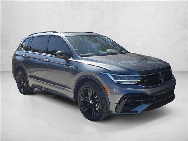 Used 2023 Volkswagen Tiguan SE R-Line FWD image 3