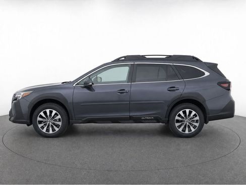 Used 2024 Subaru Outback Premium AWD/4WD image 6