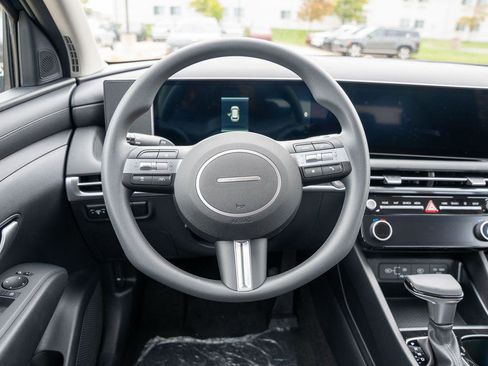 New 2026 Hyundai Tucson SEL image 14