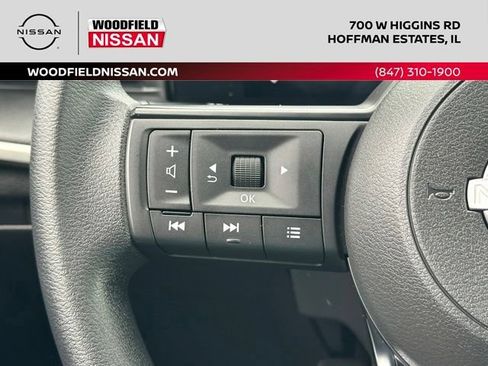 Used 2025 Nissan Kicks S AWD/4WD image 38