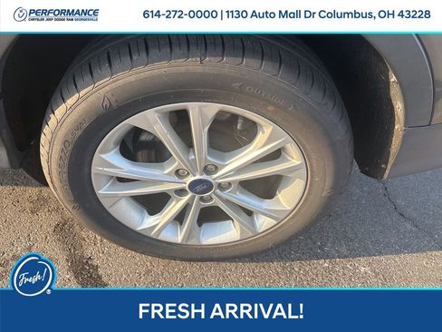 Used 2017 Ford Escape SE image 11