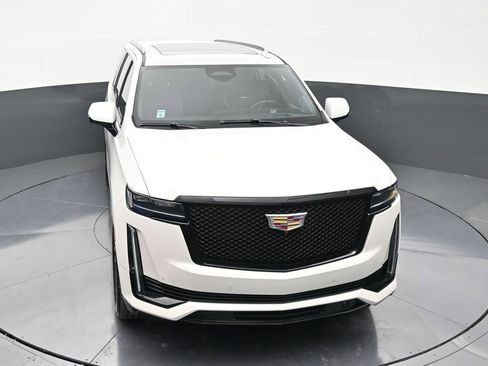 Certified 2024 Cadillac Escalade ESV Sport Platinum w/ Heavy-Duty Trailer Package AWD/4WD image 19