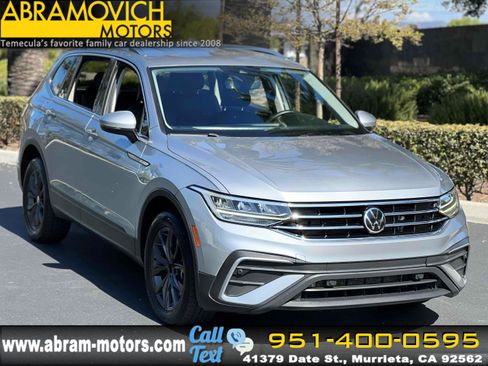 Used 2022 Volkswagen Tiguan SE image 1