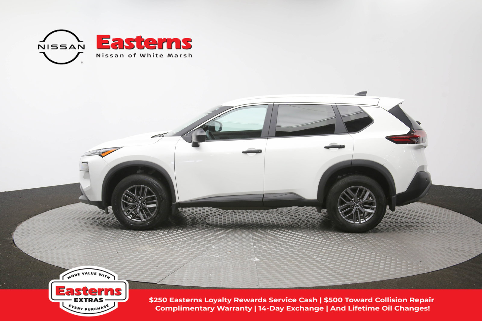 Used 2023 Nissan Rogue S AWD/4WD image 60