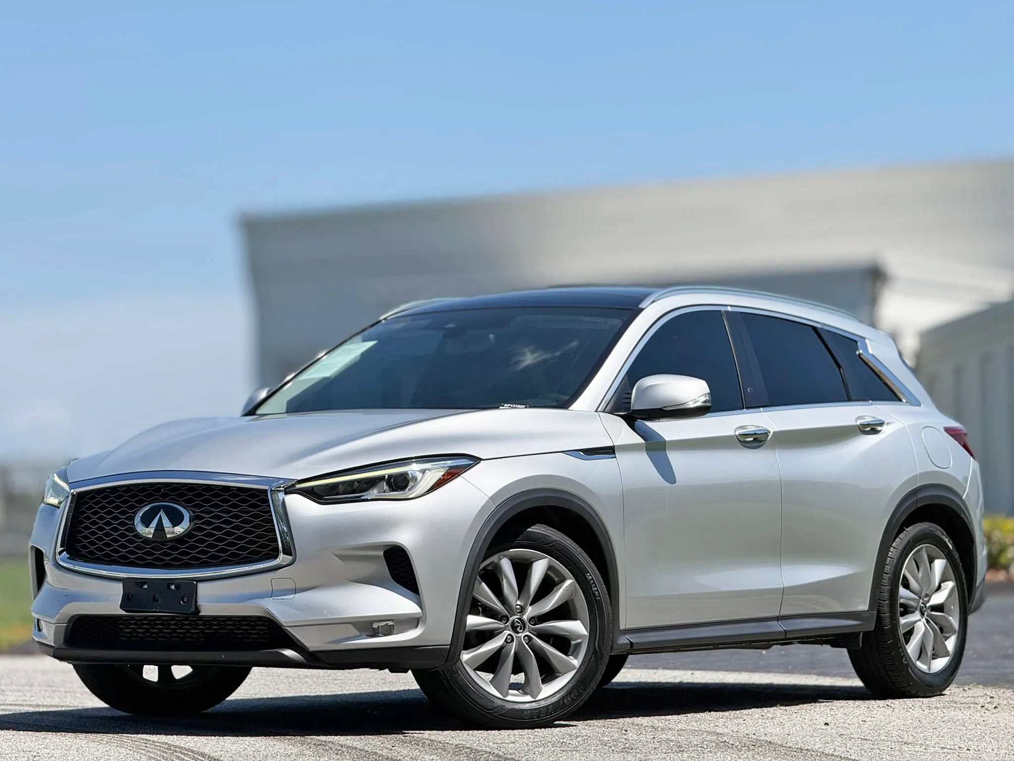 Used 2019 INFINITI QX50 Luxe AWD/4WD image 1