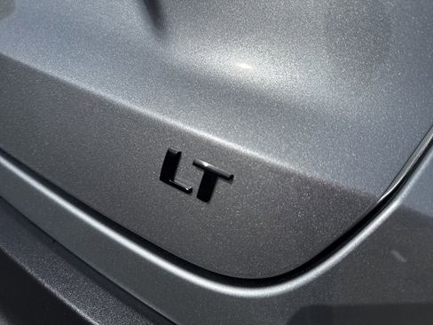 New 2026 Chevrolet Trax LT w/ Driver Confidence Package FWD image 9