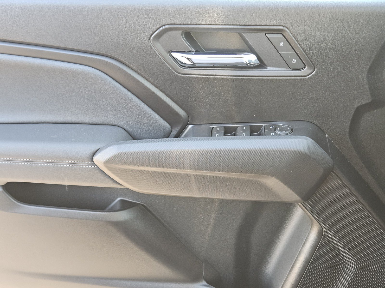 New 2026 Chevrolet Colorado LT w/ LT Convenience Package RWD image 16