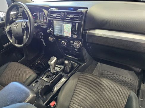Used 2020 Toyota 4Runner TRD Off-Road AWD/4WD image 5