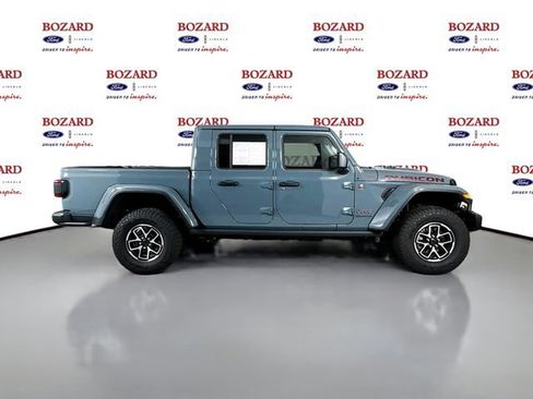 Used 2025 Jeep Gladiator Rubicon image 9