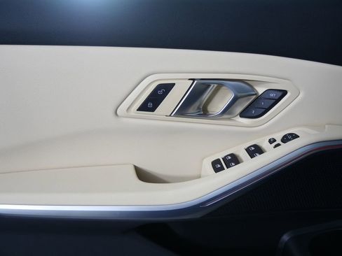 New 2026 BMW 330i Sedan w/ Premium Package image 9