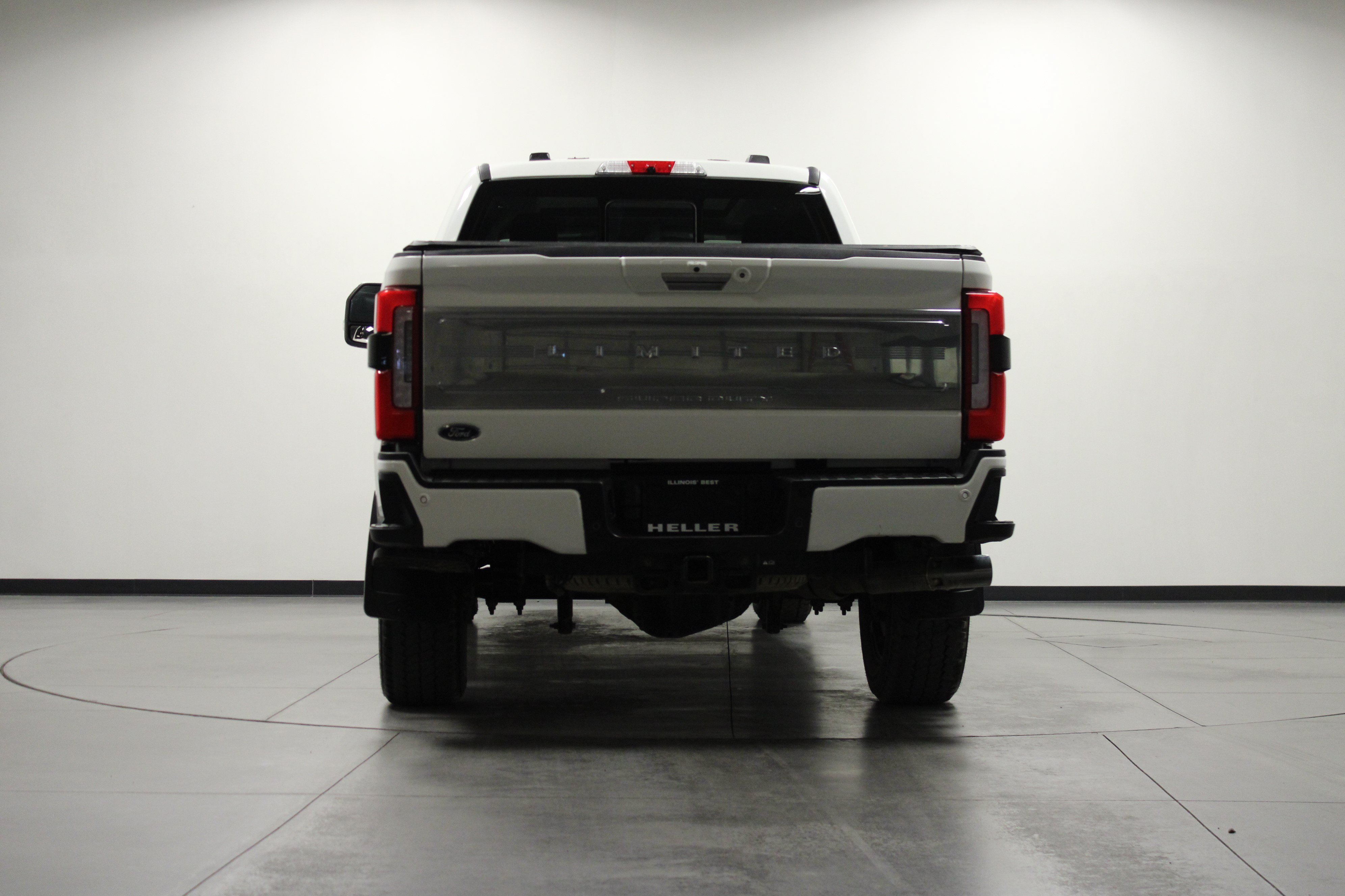 Used 2024 Ford F250 Limited w/ FX4 Off-Road Package AWD/4WD image 5