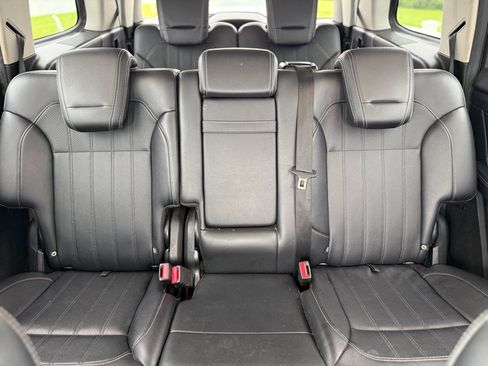 Used 2016 Mercedes-Benz GL 450 4MATIC image 19