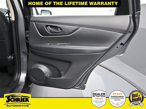 Used 2020 Nissan Rogue S image 33