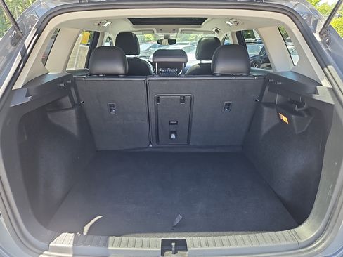 Certified 2023 Volkswagen Taos SE w/ Panoramic Sunroof Package AWD/4WD image 31