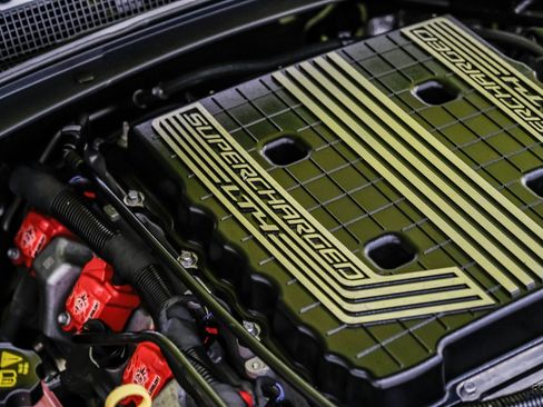 Used 2021 Chevrolet Camaro ZL1 image 98